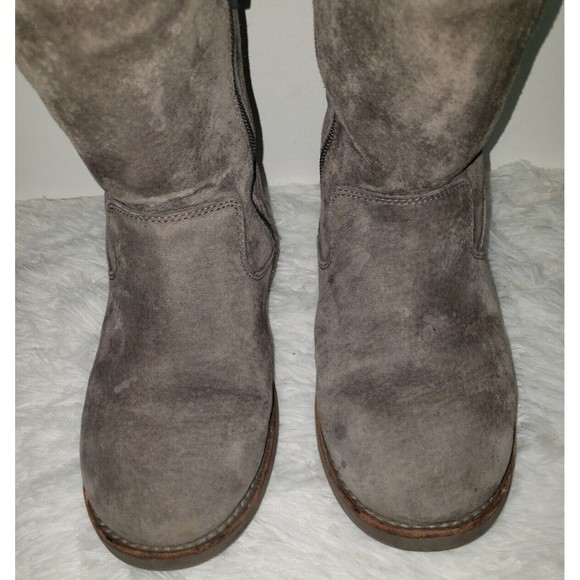 UGG Women's Gray Suede Winter Boots - Picture 5 of 12